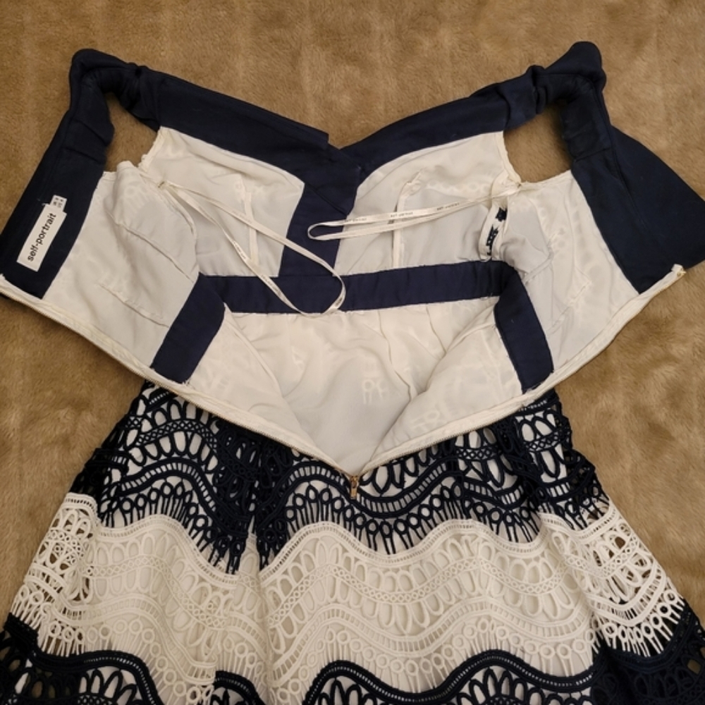 Self-Portrait Off-the-Shoulder Wave Guipure Short Dress - Picture 11 of 12
